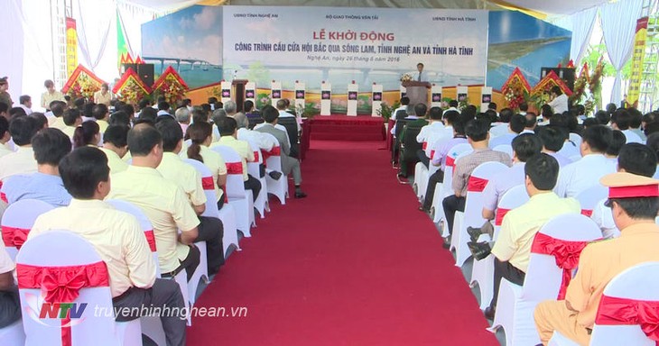 1.050 milliards de dongs pour construire un pont reliant Nghe An-Ha Tinh - ảnh 1